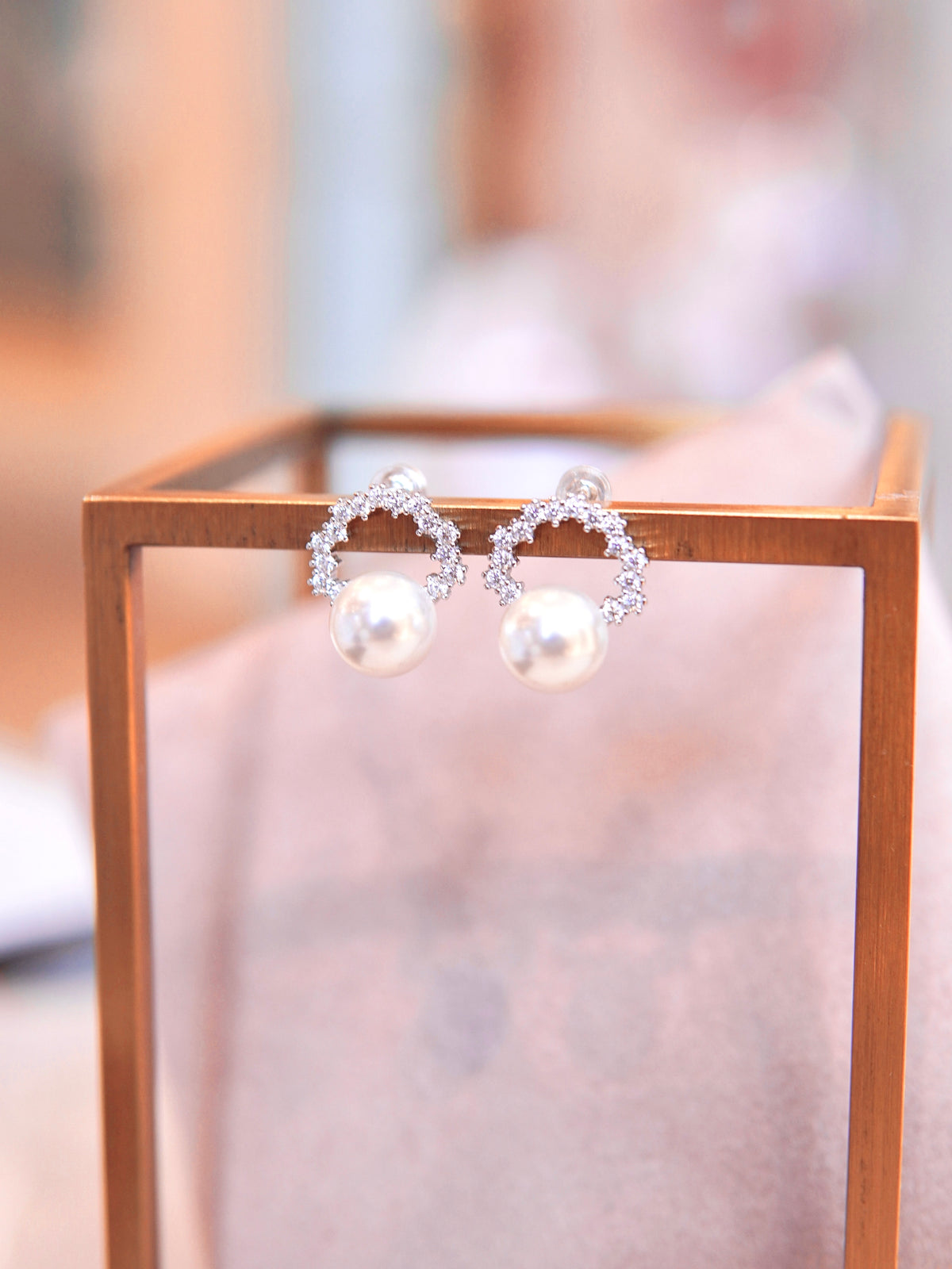 LAFIT  · Glimmer Baby - Earrings 設計感奧地利水晶光珍珠耳環