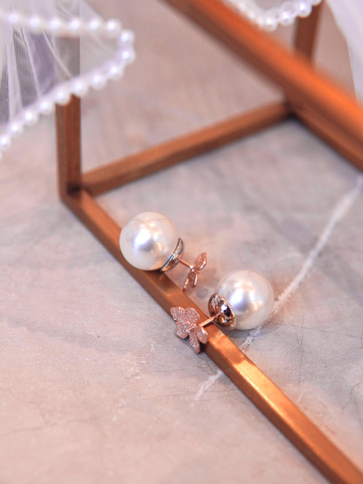 LAFIT · Pearl Garden Delight - Earrings 光澤珍珠精緻小花耳環