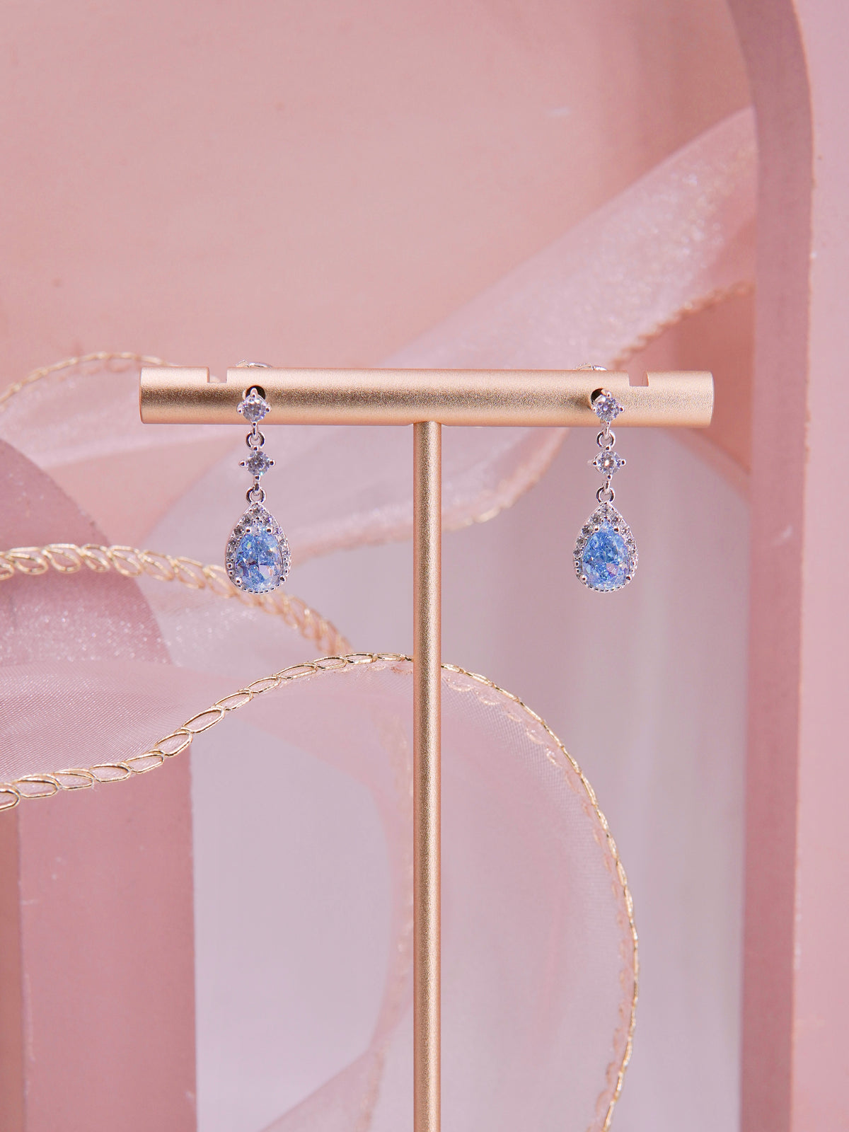 LAFIT · Heart of Venus (Dreamy Blue) Earrings 高貴女神寶石耳環