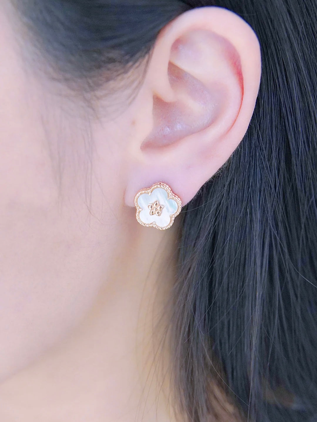 LAFIT · Sakura Fairy - Earrings 櫻花粉光澤貝母耳環